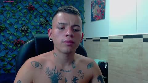 R E N E  online show from 02.08.25