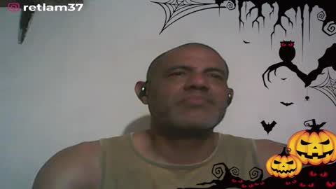 Snapshot of retlam37 chatting on 10.22.25 Walter online show from 10.22.25