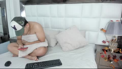 Rexa y blade  online show from 01.12.25