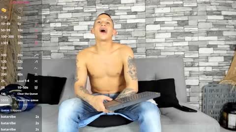 Snapshot of rey_masterhot chatting on 10.03.25 reymasterhot online show from 10.03.25