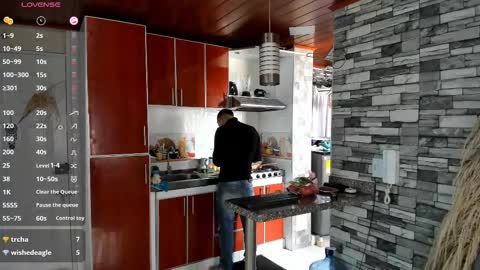 Snapshot of rey_masterhot chatting on 10.14.25 reymasterhot online show from 10.14.25