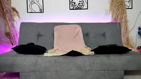 reymasterhot online show from 12.18.25