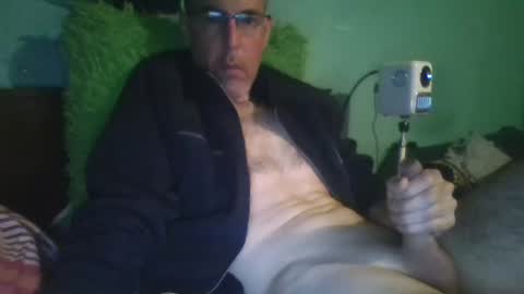 reyes_albert2006 online show from 02.22.26