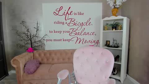   online show from 10.01.25