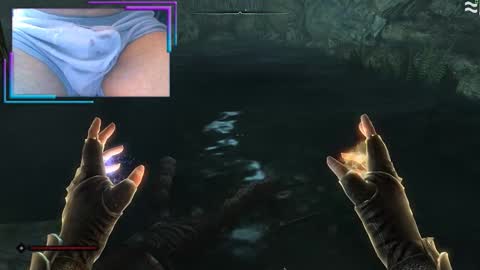 Snapshot of reynspen chatting on 10.11.25 Reynspen online show from 10.11.25