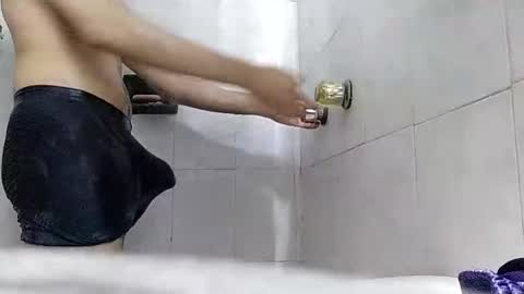 Snapshot of reynspen chatting on 10.13.25 Reynspen online show from 10.13.25