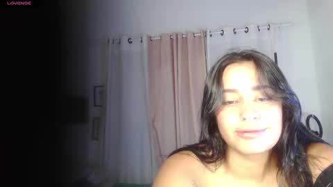 Snapshot of rhaenyra_ chatting on 02.24.25 Rhaenyra online show from 02.24.25
