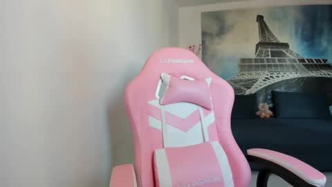 Snapshot of rheaetthan chatting on 04.16.26 rheaetthan online show from 04.16.26