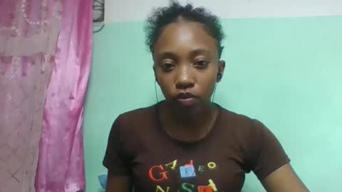 rhesa404090 online show from 03.14.26