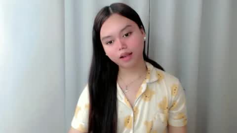 Snapshot of rhianne_fuckdoll chatting on 10.22.25 rhianne_fuckdoll online show from 10.22.25