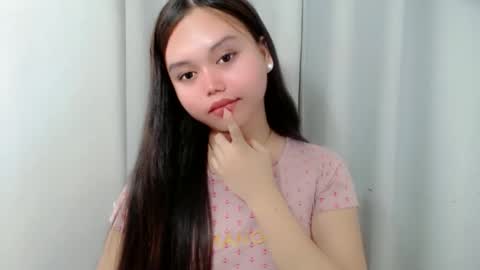 Snapshot of rhianne_fuckdoll chatting on 10.25.25 rhianne_fuckdoll online show from 10.25.25