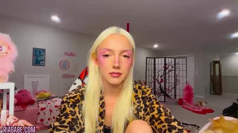 ria  online show from 11.12.25