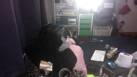 Snapshot of ricardovilla017 chatting on 02.17.25 ricardovilla017 online show from 02.17.25