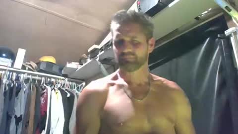 Snapshot of richie00731 chatting on 10.07.25 Rich online show from 10.07.25