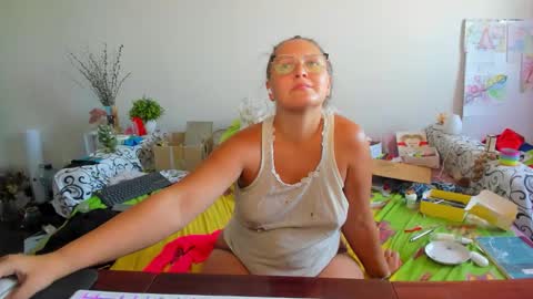 Anna - not anna - right Anna  online show from 09.21.25