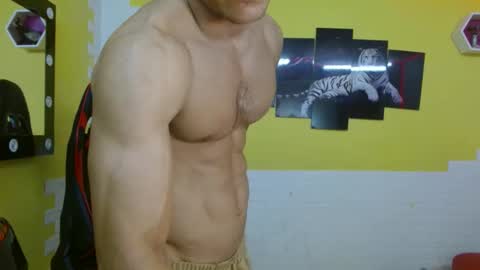 rickcumhot13 online show from 02.25.25