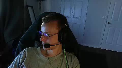 Snapshot of rickgosling chatting on 06.14.26 rickgosling online show from 06.14.26