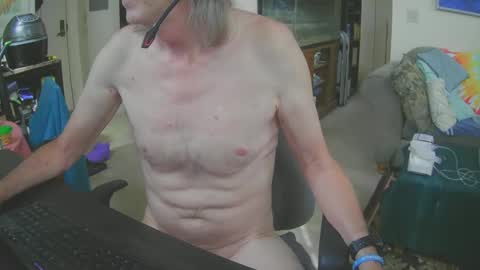 Snapshot of rickl56 chatting on 09.17.25 rickl56 online show from 09.17.25