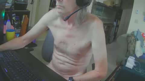 Snapshot of rickl56 chatting on 09.24.25 rickl56 online show from 09.24.25