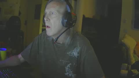 Snapshot of rickl56 chatting on 09.29.25 rickl56 online show from 09.29.25