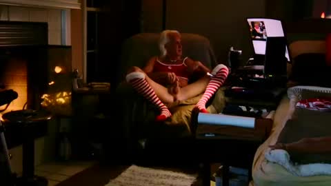 PINK HOLE TWINK online show from 12.14.24