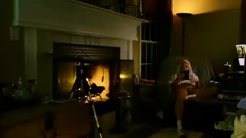 PINK HOLE TWINK online show from 10.15.25