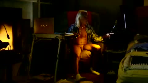 PINK HOLE TWINK online show from 06.03.26