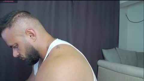 Snapshot of rickymiami1 chatting on 07.18.26 rickymiami1 online show from 07.18.26