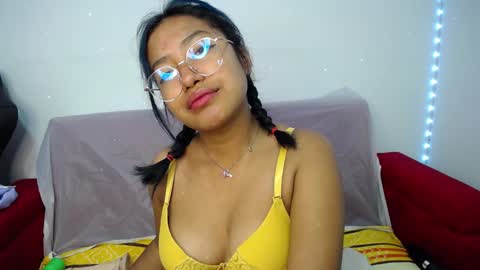 Snapshot of ricura_mily chatting on 01.24.25 milena online show from 01.24.25