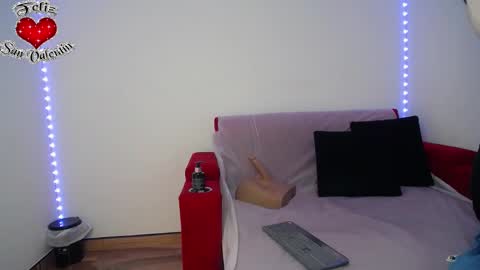 Snapshot of ricura_mily chatting on 03.02.25 milena online show from 03.02.25