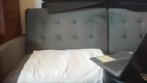 Snapshot of ridemehigh1 chatting on 10.22.25 ridemehigh1 online show from 10.22.25