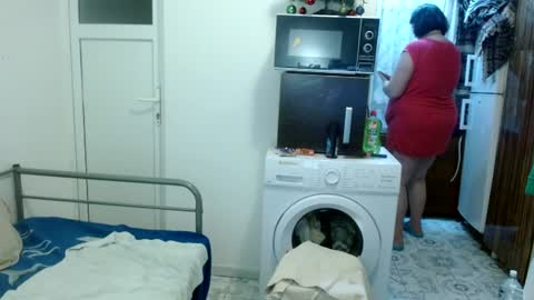 Snapshot of ridemerafsuzana chatting on 12.14.24 Ridemeraf online show from 12.14.24