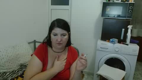 Snapshot of ridemerafsuzana chatting on 01.01.25 Ridemeraf online show from 01.01.25