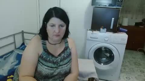 Snapshot of ridemerafsuzana chatting on 01.03.25 Ridemeraf online show from 01.03.25