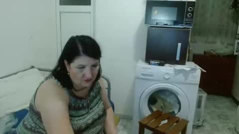 Snapshot of ridemerafsuzana chatting on 01.26.25 Ridemeraf online show from 01.26.25