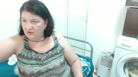 Snapshot of ridemerafsuzana chatting on 10.08.25 Ridemeraf online show from 10.08.25