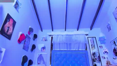 Rihanna hotx online show from 02.09.26