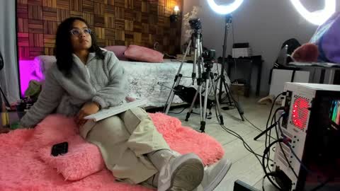 Sara online show from 12.04.24