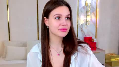 Rihanna online show from 01.05.26