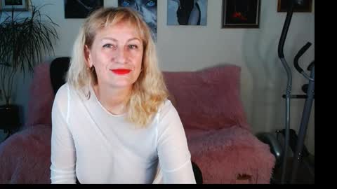 Riley online show from 11.16.25