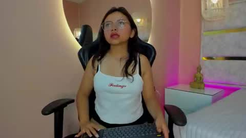 Snapshot of riley_flirt chatting on 01.14.26 Riley online show from 01.14.26