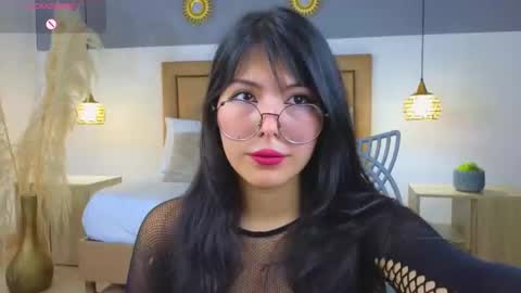 Riley Sierra online show from 12.10.24