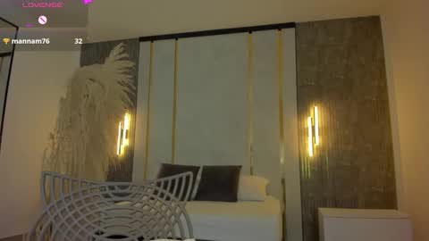 Riley Sierra online show from 01.14.26