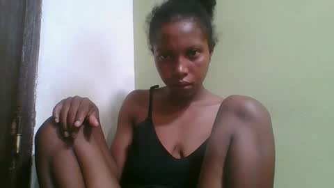 Snapshot of rinah654271 chatting on 02.06.26 rinah654271 online show from 02.06.26