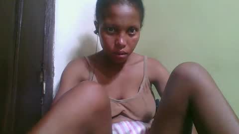 Snapshot of rinah654271 chatting on 02.25.26 rinah654271 online show from 02.25.26