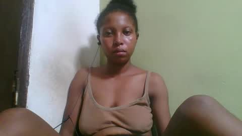 Snapshot of rinah654271 chatting on 02.27.26 rinah654271 online show from 02.27.26