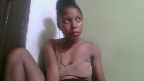 Snapshot of rinah654271 chatting on 03.05.26 rinah654271 online show from 03.05.26