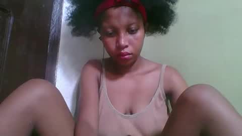 Snapshot of rinah654271 chatting on 03.11.26 rinah654271 online show from 03.11.26