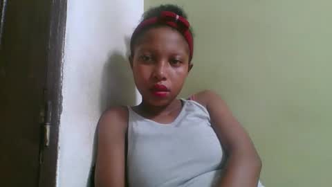 Snapshot of rinah654271 chatting on 03.25.26 rinah654271 online show from 03.25.26