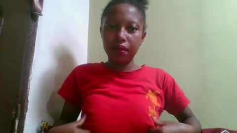 Snapshot of rinah654271 chatting on 04.12.26 rinah654271 online show from 04.12.26